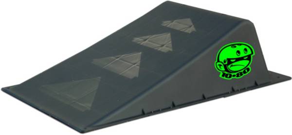 Ten-Eighty Single Skateboard Mini Ramp