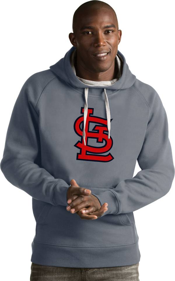 Antigua Men's St. Louis Cardinals Grey Victory Pullover