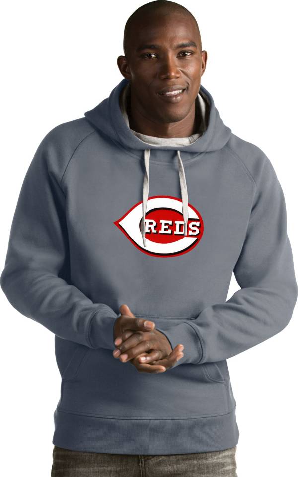 Antigua Men's Cincinnati Reds Grey Victory Pullover