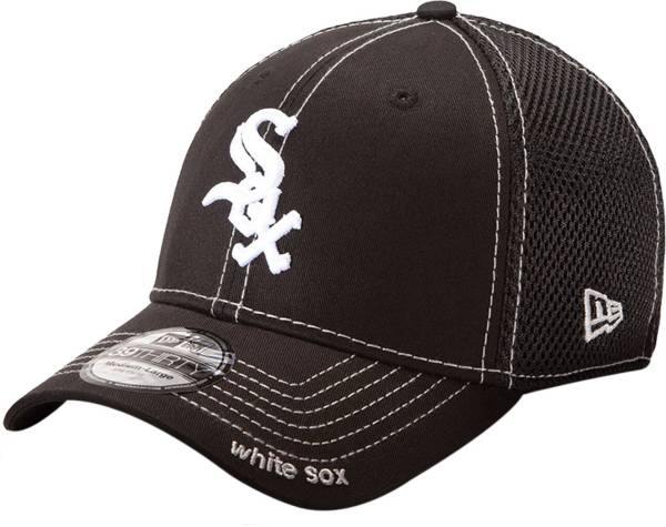 New Era Men's Chicago White Sox 39Thirty Neo Black Stretch Fit Hat