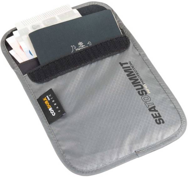 Sea to Summit Travelling Light RFID Passport Pouch