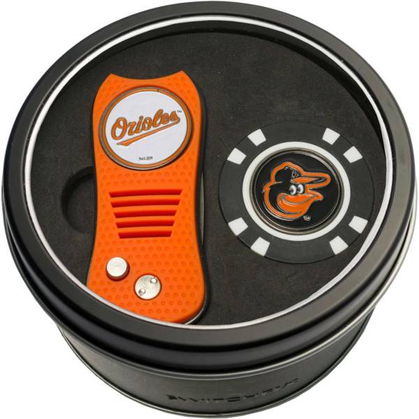 Team Golf Baltimore Orioles Switchfix Divot Tool and Poker Chip Ball Marker Set