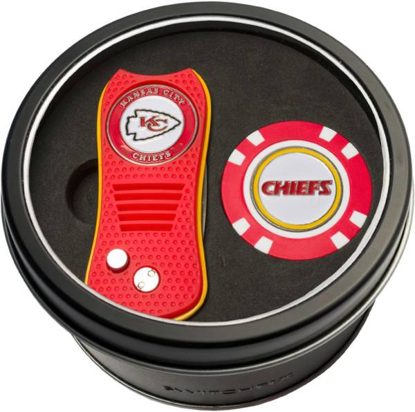 Team Golf Kansas City Chiefs Switchfix Divot Tool and Poker Chip Ball Marker Set