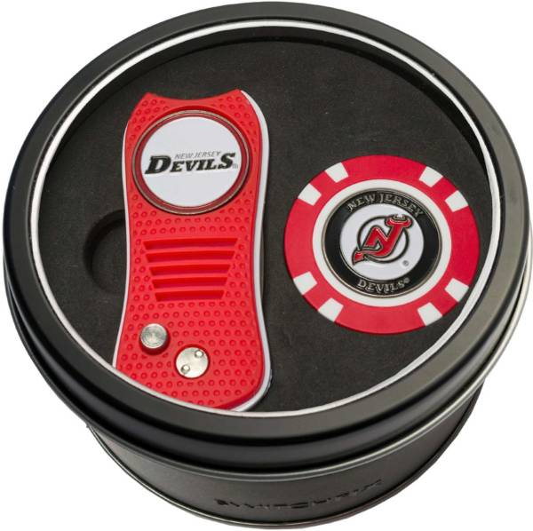 Team Golf New Jersey Devils Switchfix Divot Tool and Poker Chip Ball Marker Set