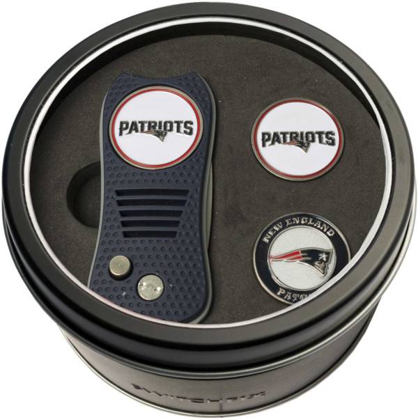 Team Golf New England Patriots Switchfix Divot Tool and Ball Markers Set