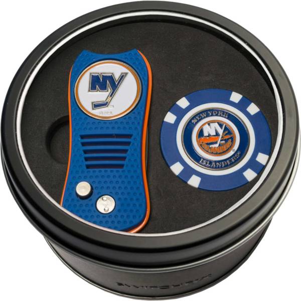 Team Golf New York Islanders Switchfix Divot Tool and Poker Chip Ball Marker Set