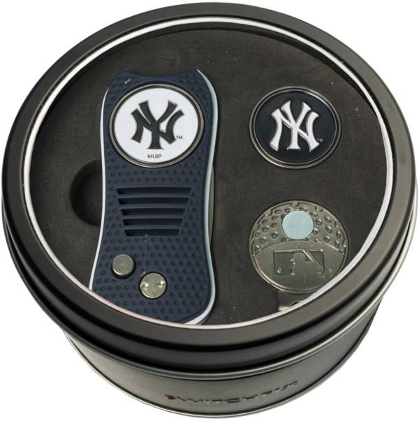 Team Golf New York Yankees Switchfix Divot Tool and Cap Clip Set