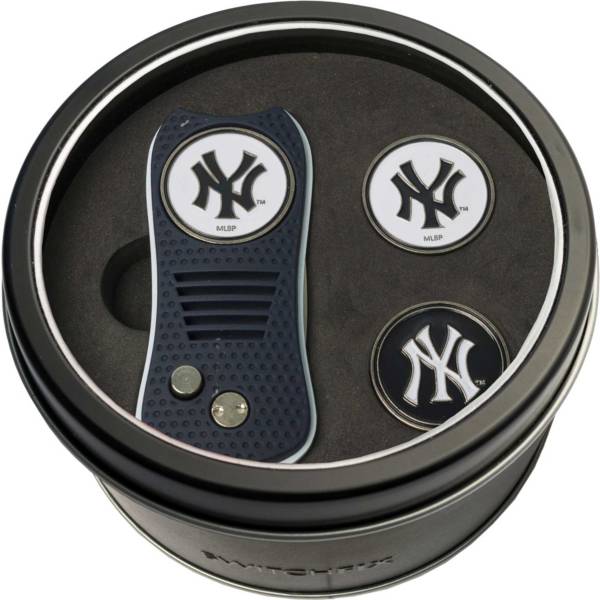 Team Golf New York Yankees Switchfix Divot Tool and Ball Markers Set product image