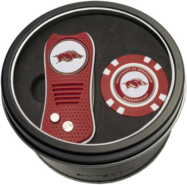 Team Golf Arkansas Razorbacks Switchfix Divot Tool and Poker Chip Ball Marker Set
