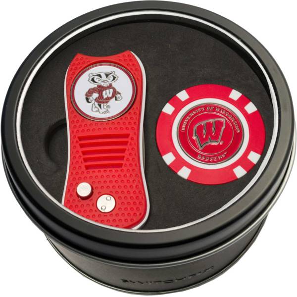 Team Golf Wisconsin Badgers Switchfix Divot Tool and Poker Chip Ball Marker Set