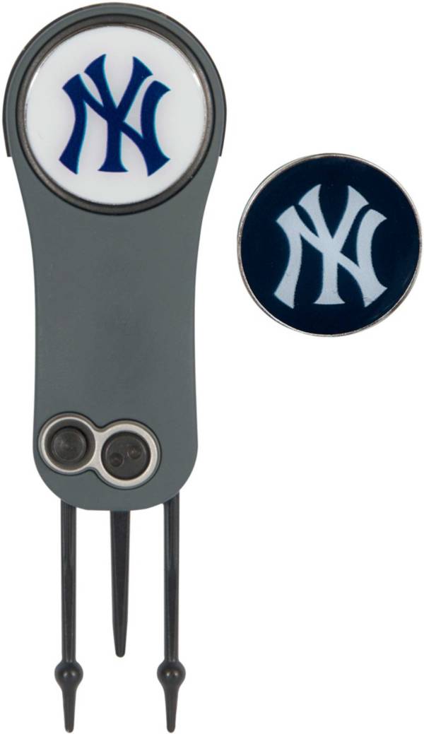 Team Effort New York Yankees Switchblade Divot Tool and Ball Marker Set