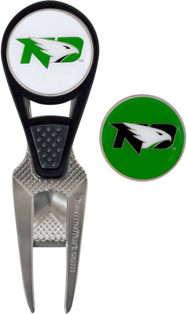 Team Effort North Dakota Fighting Hawks CVX Divot Tool and Ball Marker Set