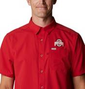 Columbia Men's Ohio State Buckeyes Scarlet Slack Tide Button-Down Shirt product image
