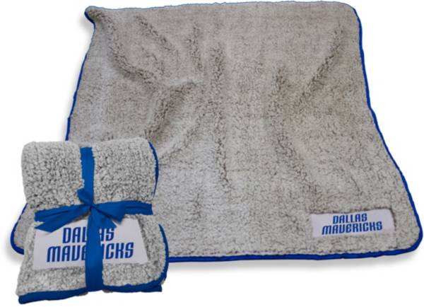 Dallas Mavericks 50'' x 60'' Frosty Fleece Blanket