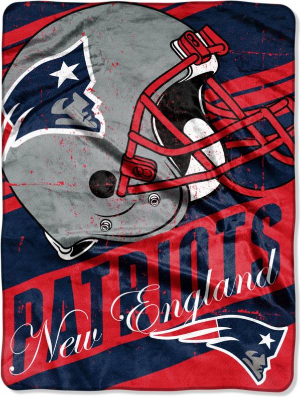 TheNorthwest New England Patriots 50'' x 60'' Slant Blanket