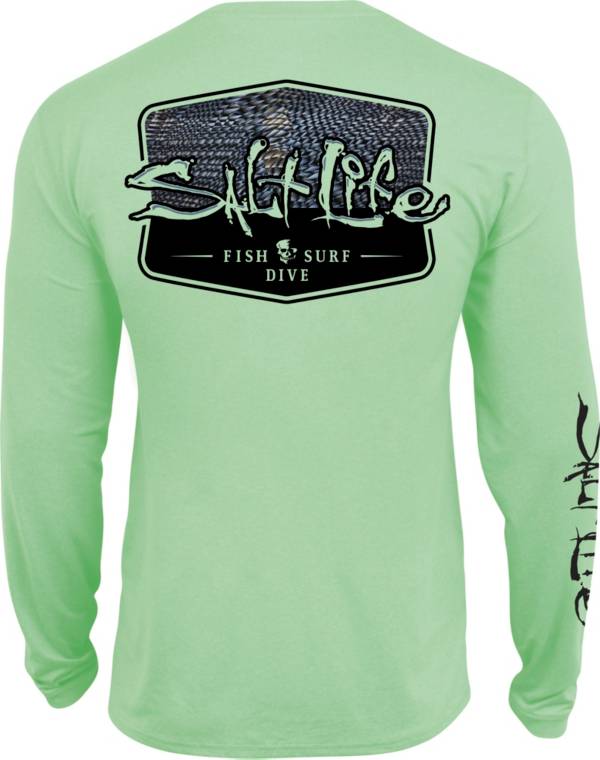 Salt Life Men's Metal Scales Badge Long Sleeve Performance Shirt