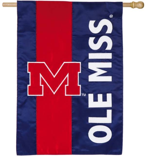 Evergreen Ole Miss Rebels Embellish House Flag