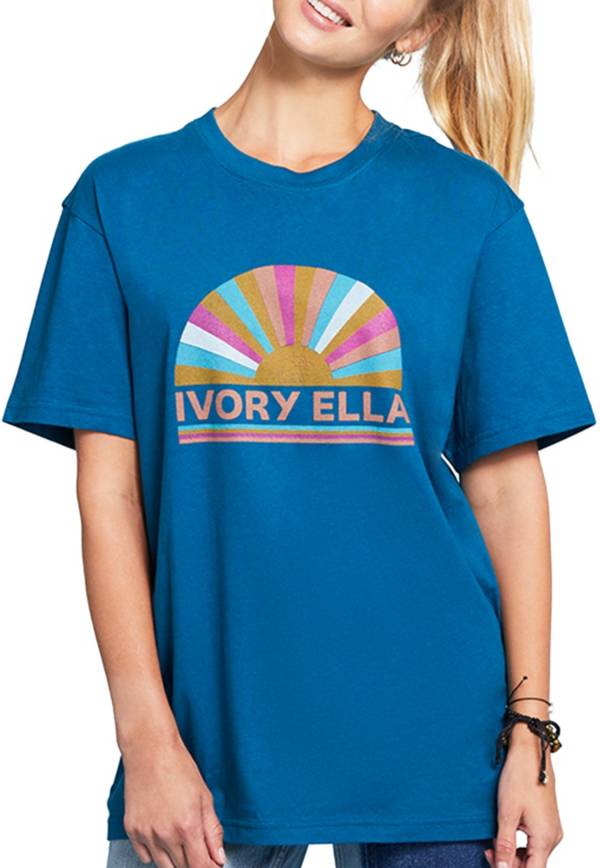 Ivory Ella Women's Fan Short Sleeve T-Shirt