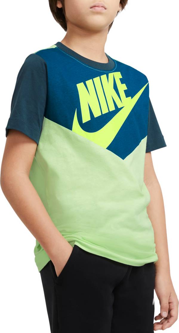 Nike Boys' Sportswear Amplify T-Shirt