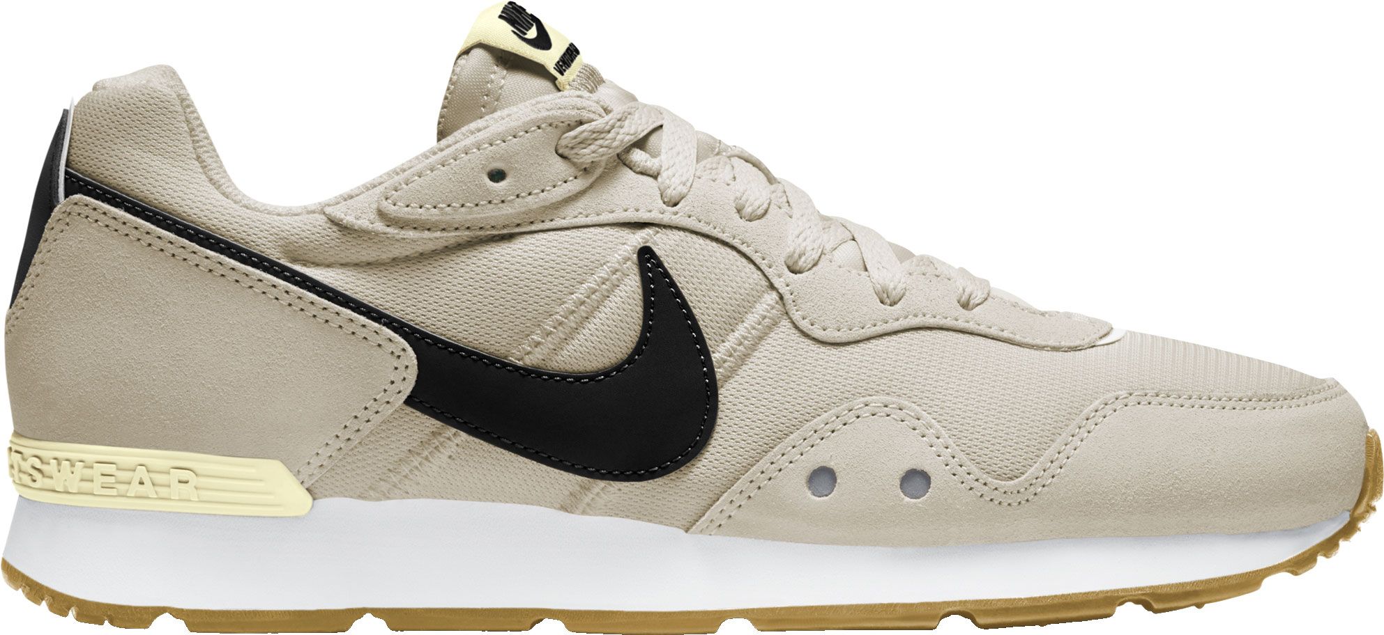 nike venture runner men