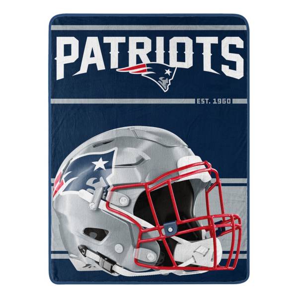 New England Patriots 46'' x 30'' Run Micro Raschel