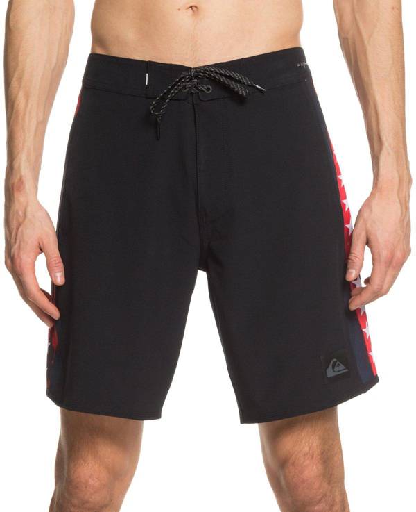 Quiksilver Men's Highline Lasserate Arch 19" Board Shorts