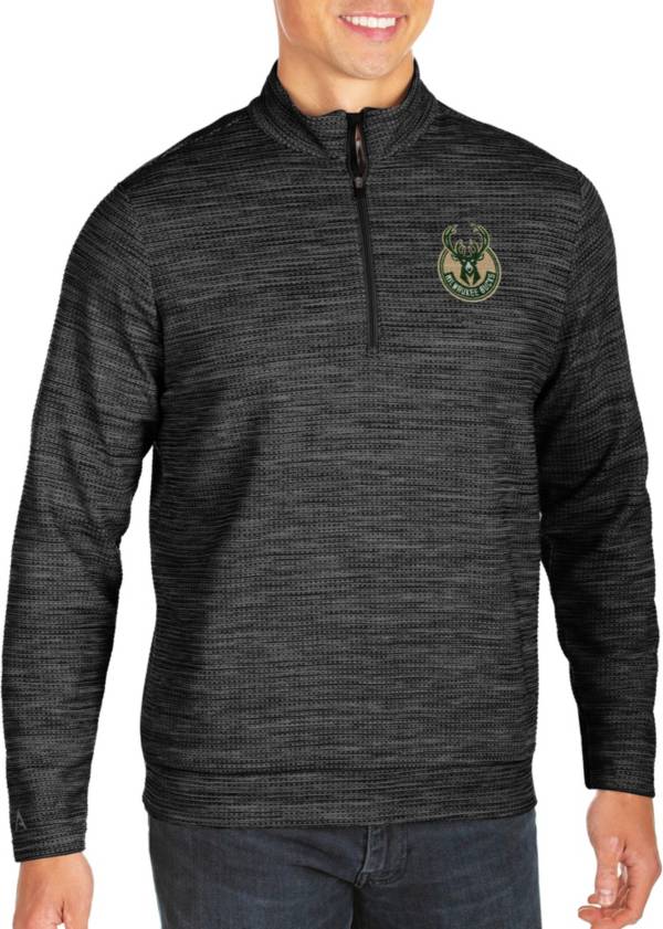 Antigua Men's Milwaukee Bucks Black Chalet 1/4 Zip