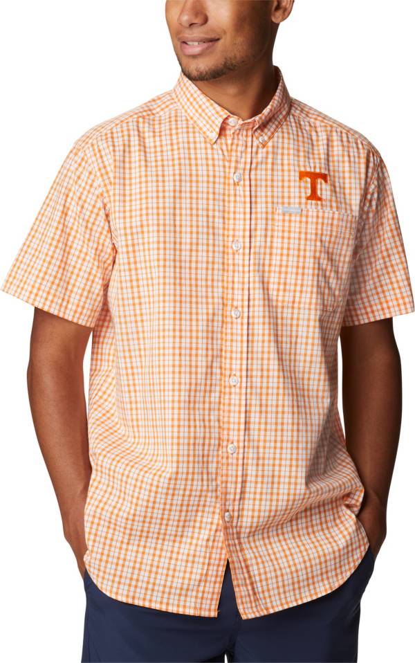 Columbia Men's Tennessee Volunteers Tennessee Orange Rapid Rivers Button Down Shirt