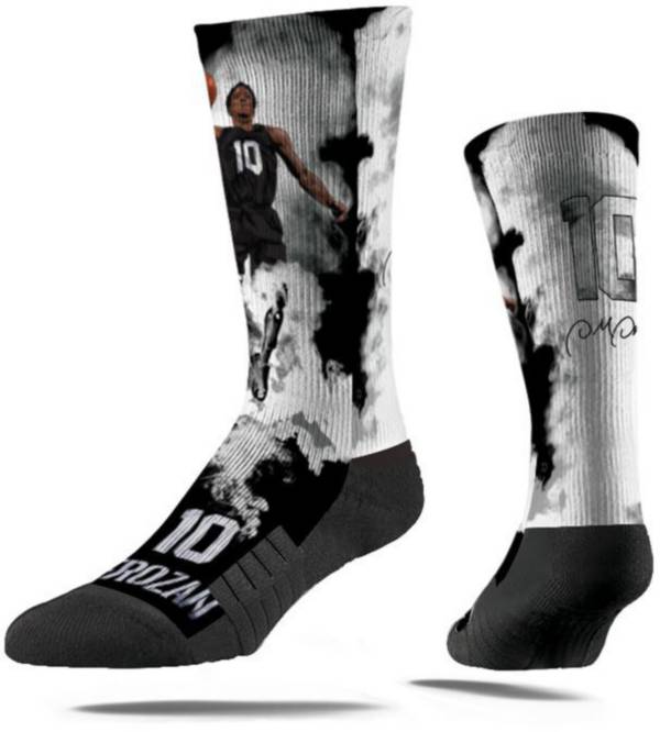 Strideline San Antonio Spurs DeMar DeRozan #10 Fog Crew Socks product image