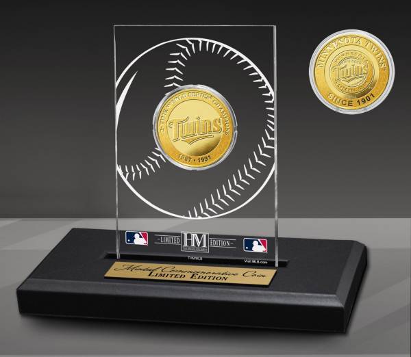 Highland Mint Minnesota Twins 2-Time Champions Acrylic Gold Coin