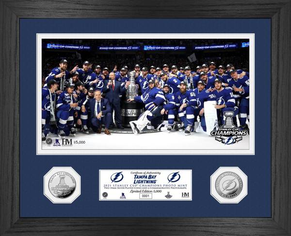 Highland Mint 2021 Stanley Cup Champions Tampa Bay Lightning Coin Photo Mint