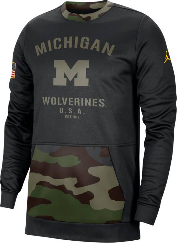 Jordan Men's Michigan Wolverines Black/Camo Therma Military Appreciation Crew Neck Sweatshirt