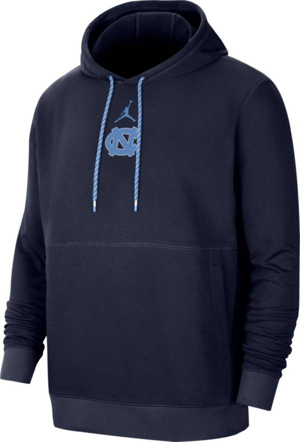 Jordan Men's North Carolina Tar Heels Navy Club Fleece Pullover Hoodie