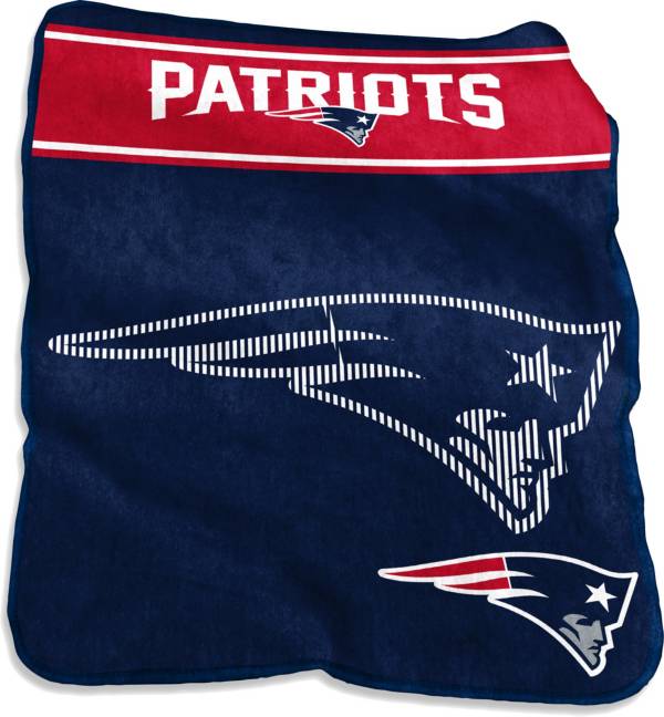 Logo New England Patriots Raschel Throw | Dick's Sporting Goods
