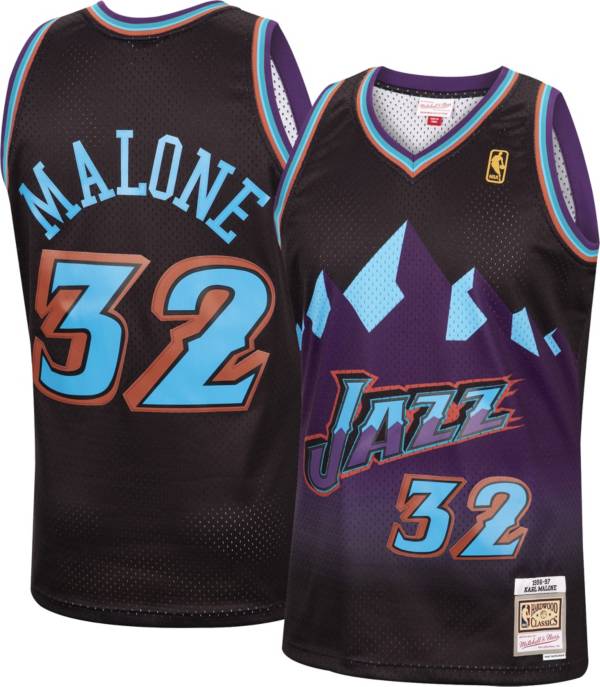 Mitchell & Ness Men's 1996 Utah Jazz Karl Malone #32 Black Hardwood Classics Swingman Jersey