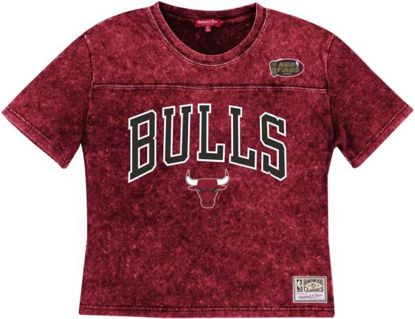 Mitchell & Ness Women's Chicago Bulls Red Acid Wash Hardwood Classics T-Shirt