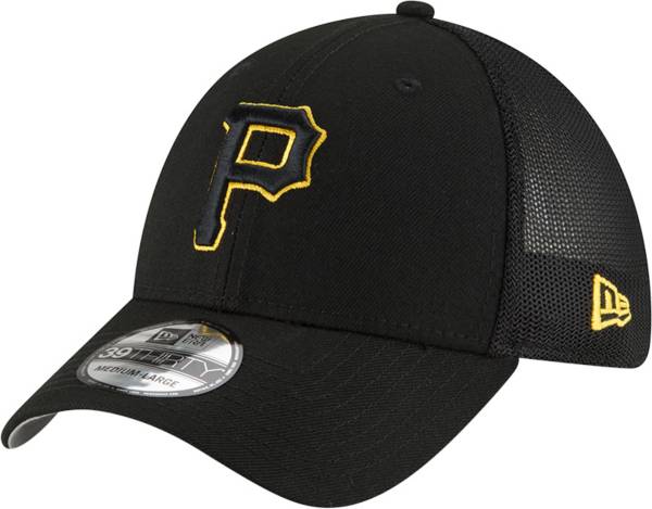 New Era Men's Pittsburgh Pirates Black Distinct 39Thirty Stretch Fit Hat