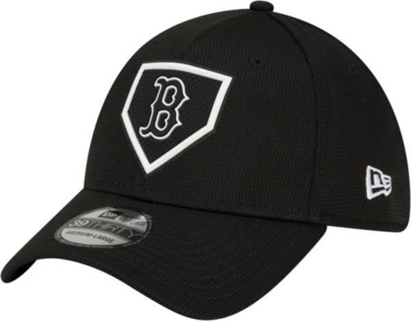 New Era Men's Boston Red Sox Black Club 39Thirty Stretch Fit Hat