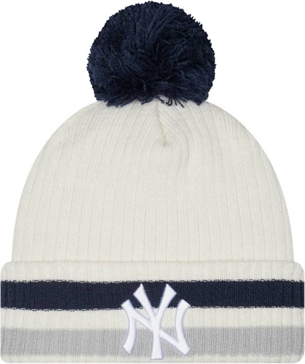 New Era Men's New York Yankees White Knit Retro Beanie