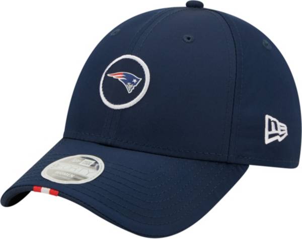 New Era Women's New England Patriots Logo Sleek 9Forty Adjustable Hat