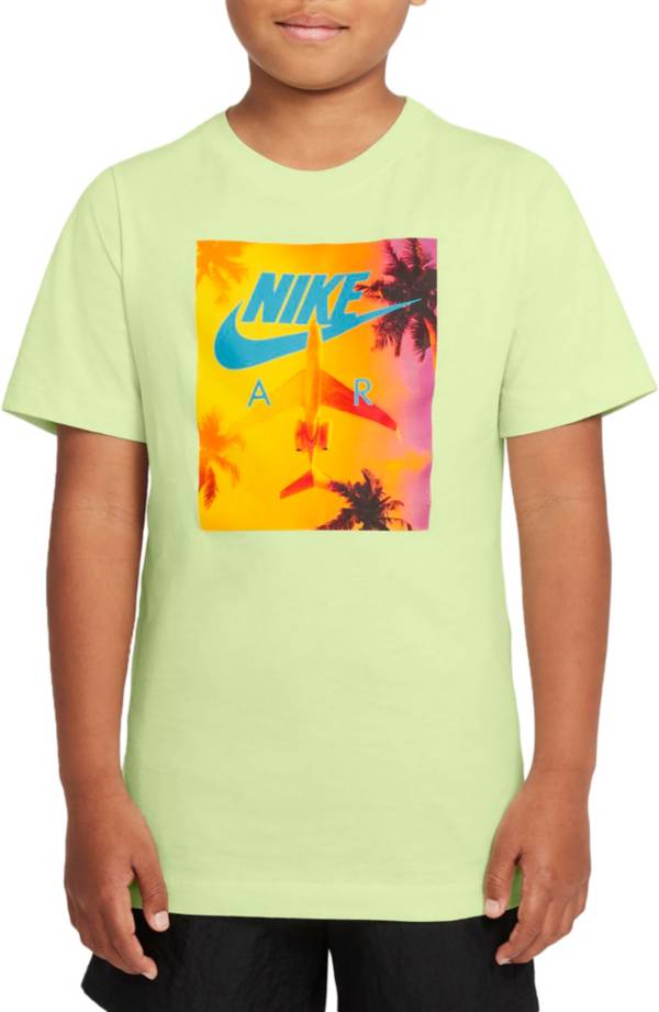 Nike Boys' Sportswear Photo Sunrise Graphic T-Shirt