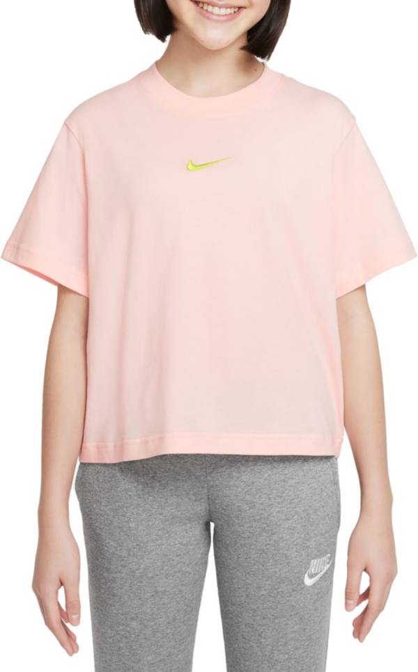 Nike Girls' Sportswear Essential Boxy T-Shirt