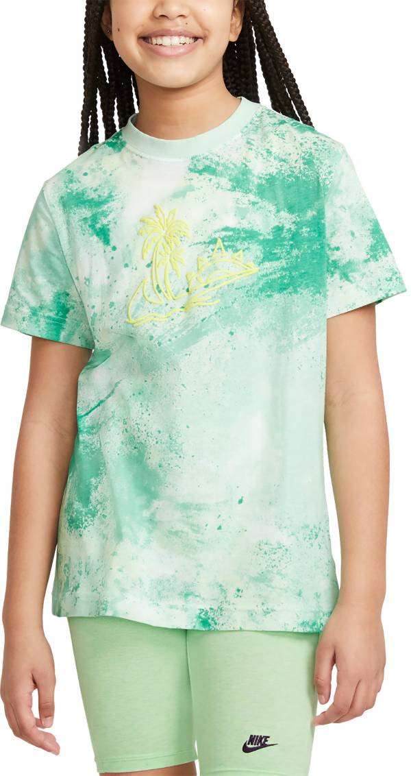 Nike Girls' Sportswear Tie Dye Graphic T-Shirt