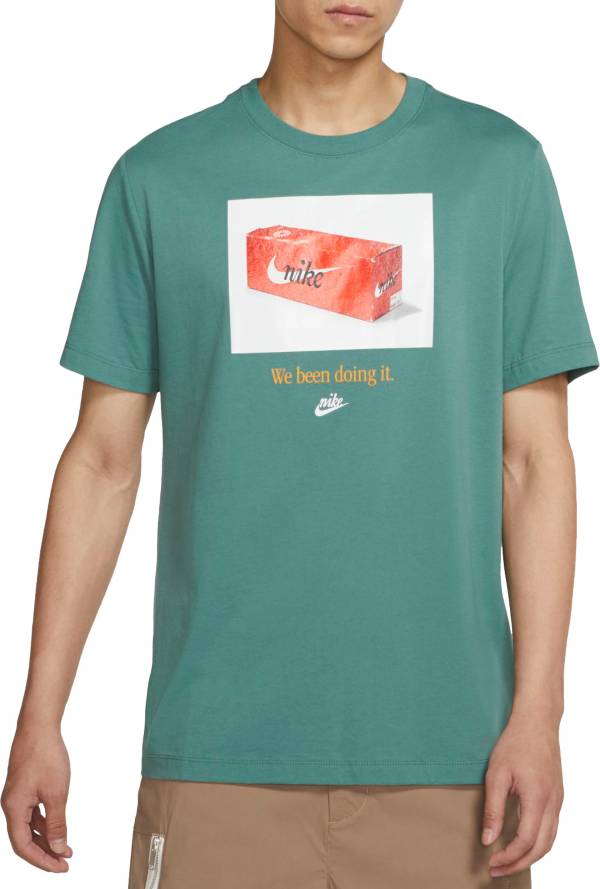 Nike Men's Sportswear Swoosh 50 Photo Graphic T-Shirt