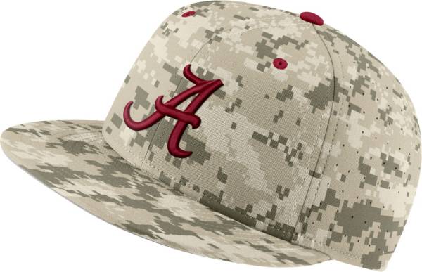 Nike Men's Alabama Crimson Tide Camo Fitted Baseball Hat