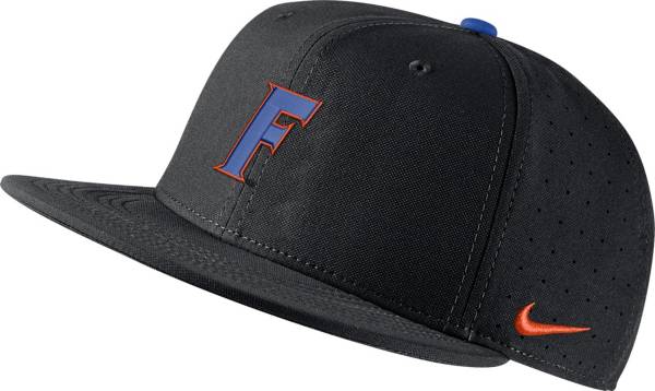 Nike Men's Florida Gators Black Fitted Baseball Hat