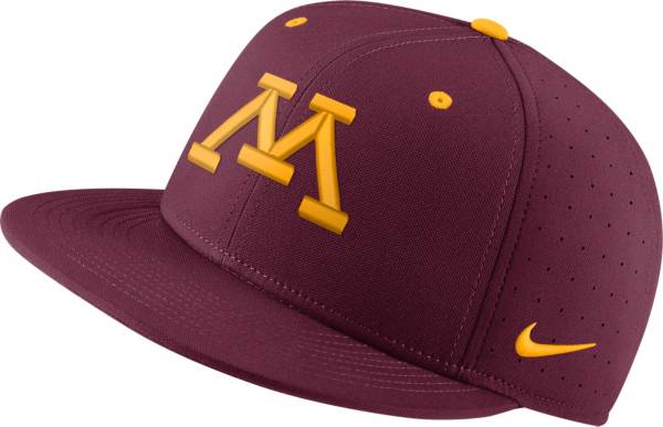 Nike Men's Minnesota Golden Gophers Maroon AeroBill Fitted Hat