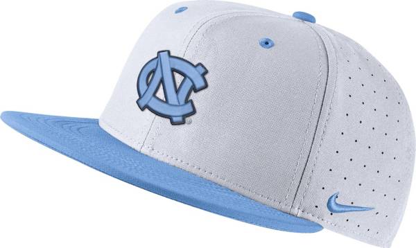 Nike Men's North Carolina Tar Heels White Fitted Baseball Hat