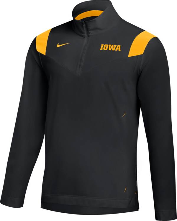 Nike Men's Iowa Hawkeyes Football Sideline Coach Lightweight Black Jacket