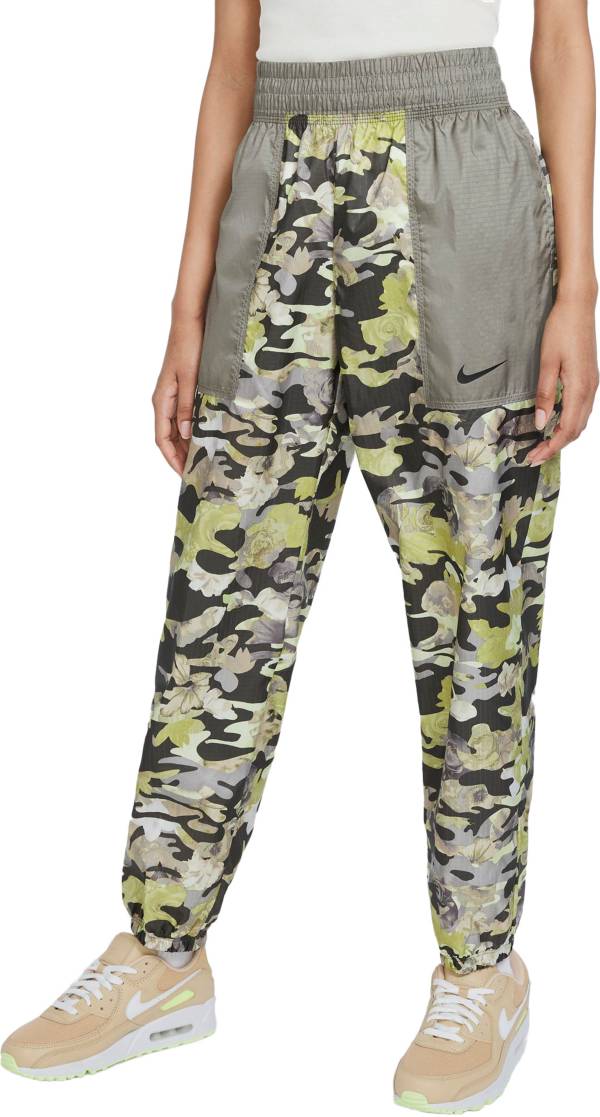 Nike Women's Sportswear Easy Woven Camo Pants